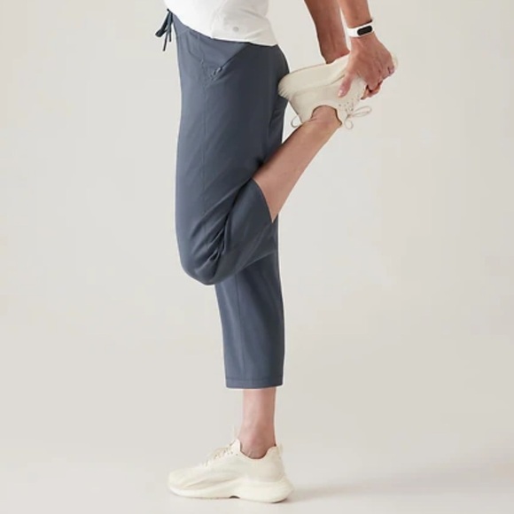 ATHLETA ULTIMATE CROP WIDE GRANITE BLUE PANTS SIZE LARGE - Picture 3 of 16